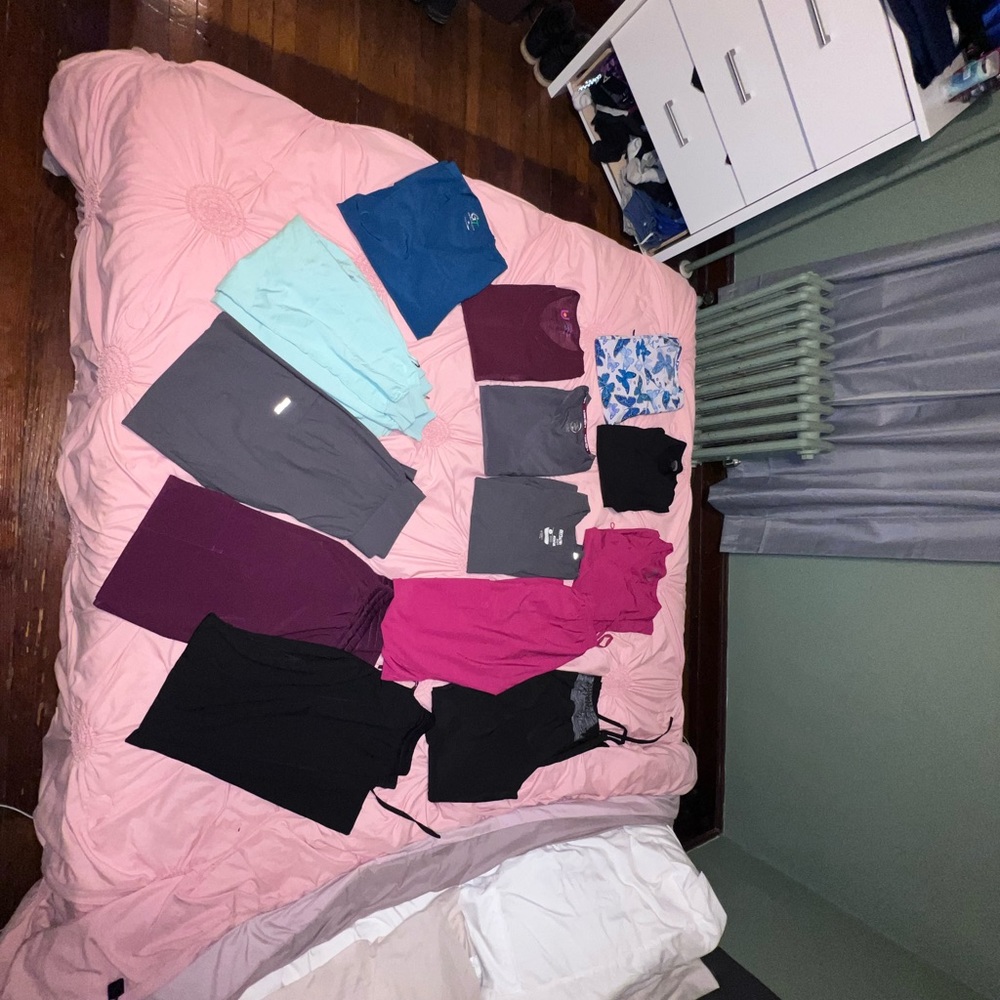 Women’s Scrubs